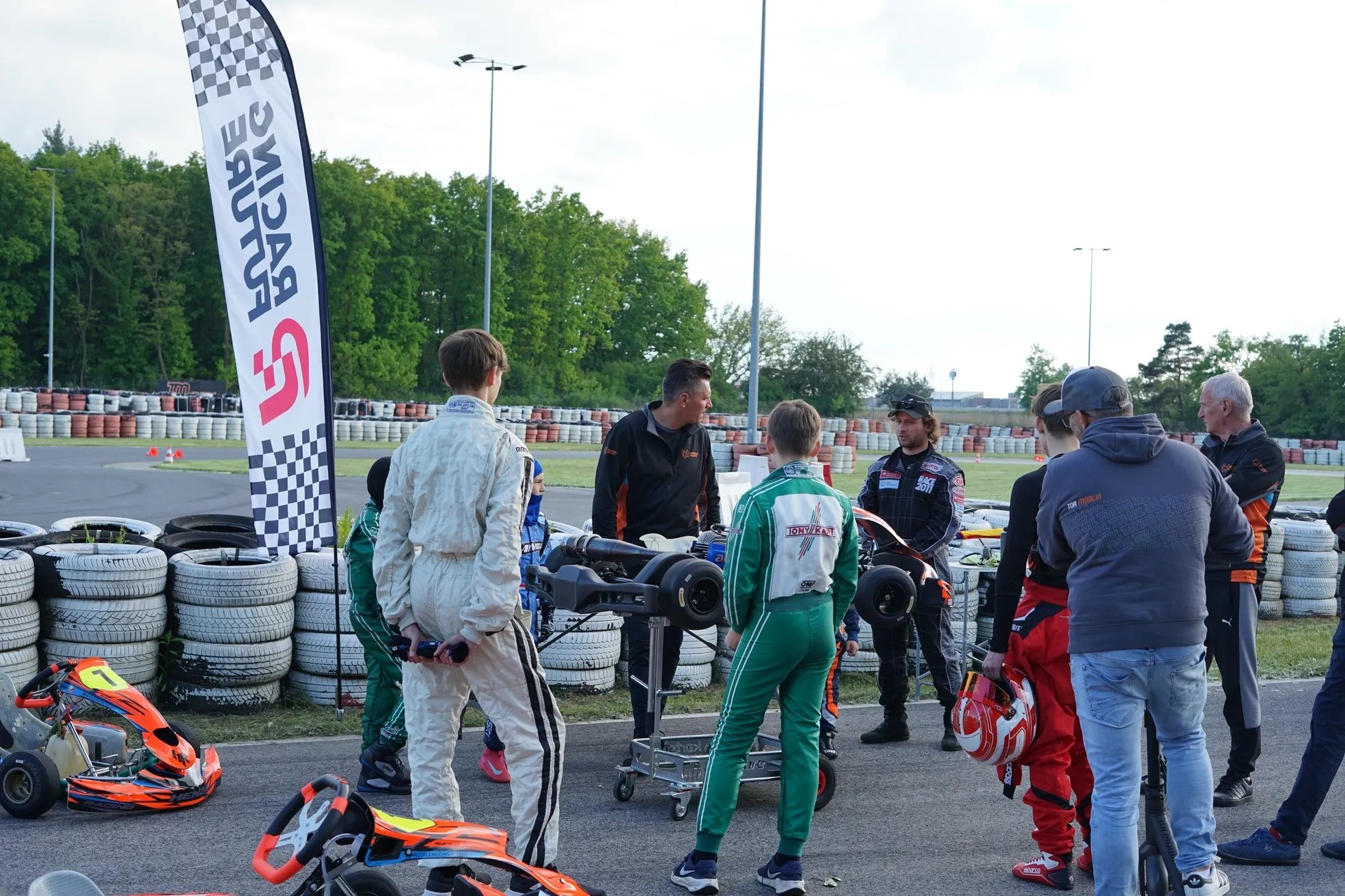 Motorsport to pasja, podróże, sesje coachingowe 
i wyjątkowe chwile.