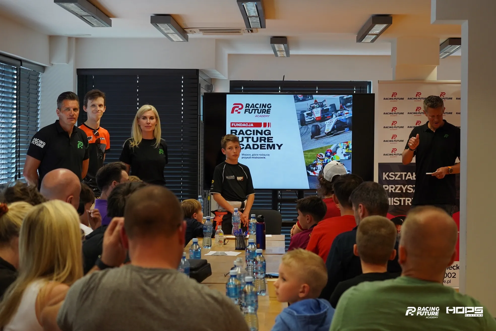Motorsport to pasja, podróże, sesje coachingowe 
i wyjątkowe chwile.