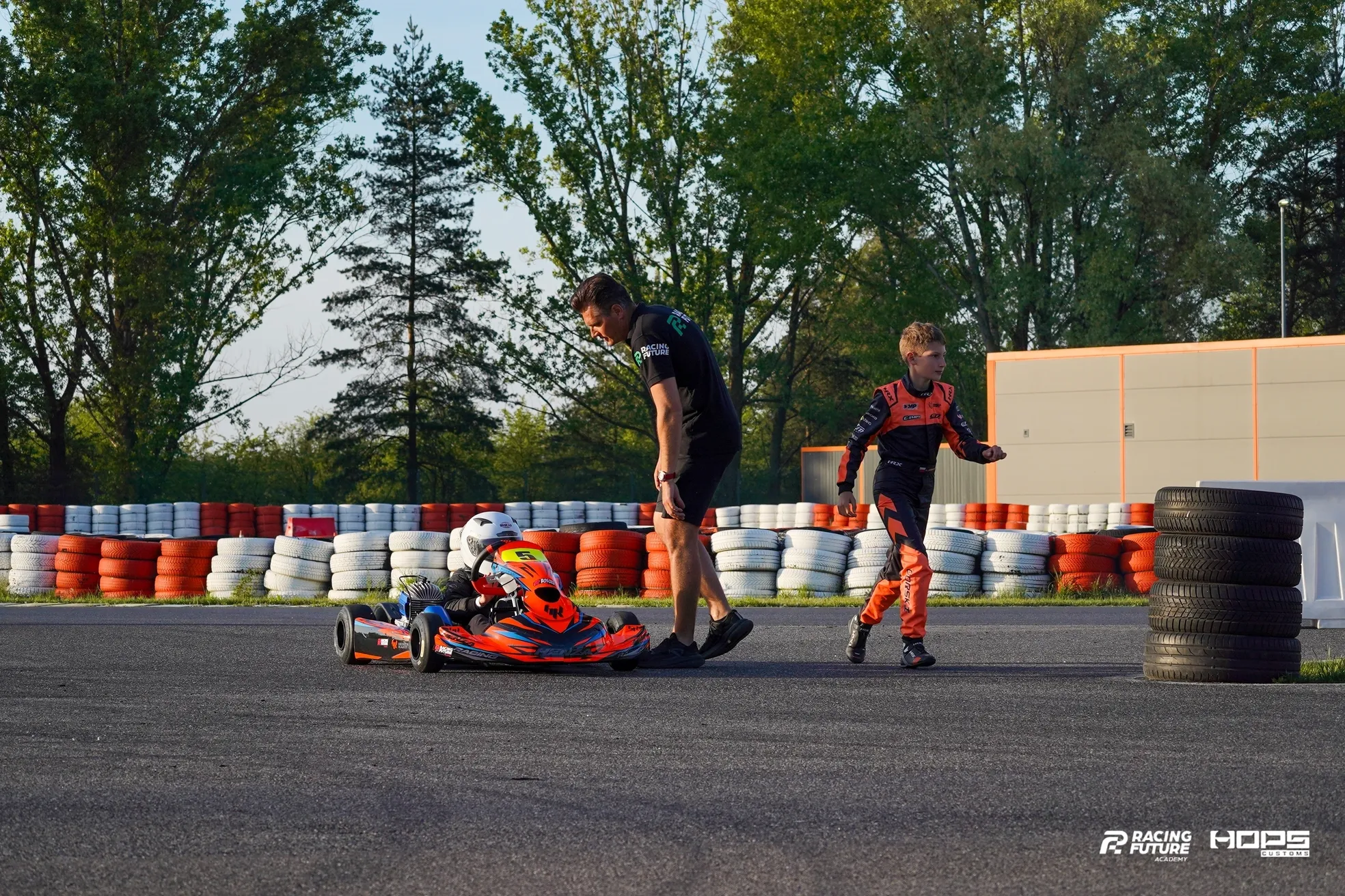 Motorsport to pasja, podróże, sesje coachingowe 
i wyjątkowe chwile.